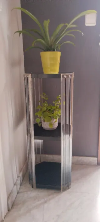 Columna estantería hexagonal metraquilato