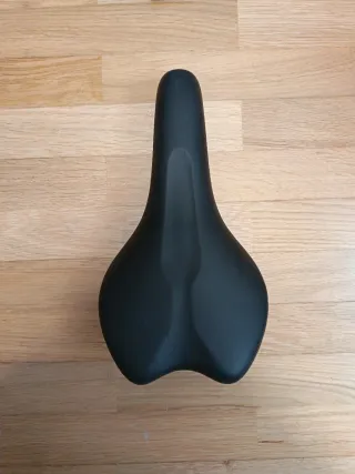 Sillín de bicicleta negro