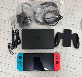 Nintendo Switch OLED Azul y Rojo