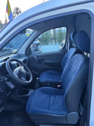 Peugeot Partner 2009