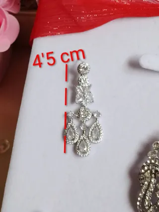 Aderezo Huertana Fallera y agujas leer anuncio