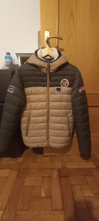 Plumifero Jack & Jones beige y verde