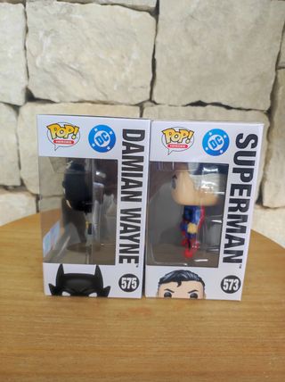 Pack 2 Funko Pop Damian Wayne 575 y Superman 573
