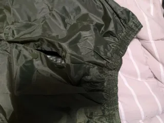 Chubasquero y pantalón verde M