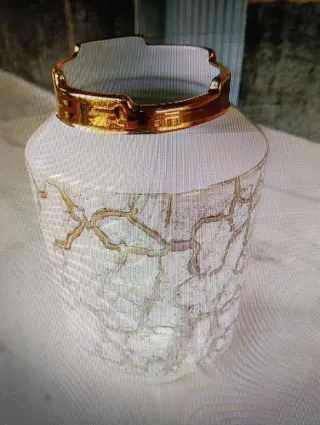 Jarrón Decorativo Dorado