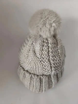 Gorro de pompón talla 54-56 Cm.