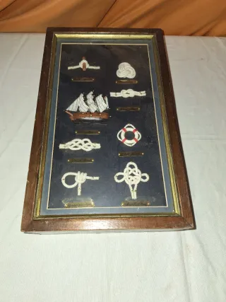 Caja náutica de madera con nudos marineros