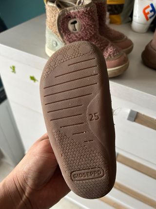 Botas niña rosas y marrones talla 25