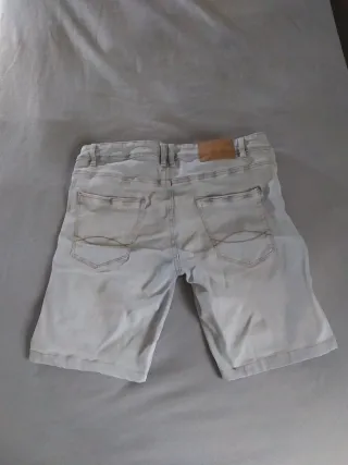 Pantalón corto vaquero claro