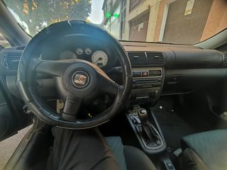 SEAT Leon  FR 150CV TDI 2002.  Pocos kilómetros