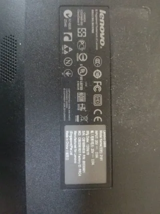 Portátil Lenovo G585 - Batería a cambiar