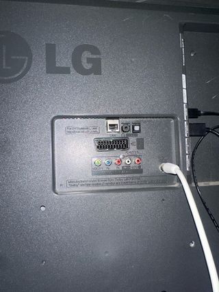 Televisor LG 42" Plata/Negro.  Funciona perfect