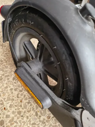 Patinete Eléctrico Xiaomi Essential con cargador