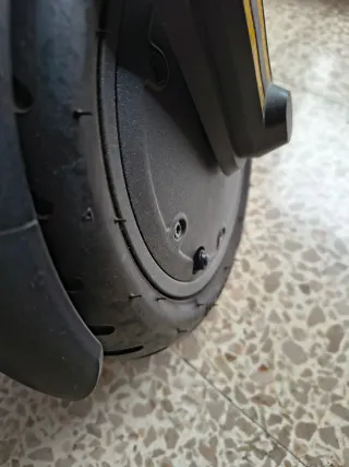 Patinete Eléctrico Xiaomi Essential con cargador