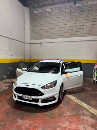 Ford Focus st 2015