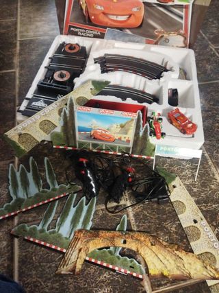 Circuito de Carreras Cars 2 - Disney Pixar