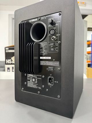 Monitores de estudio Yamaha HS8 (2 unidades)