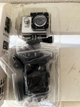 Cámara Deportiva Komir HD Plateada