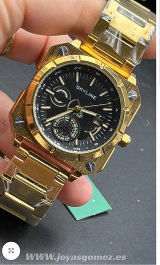 Reloj SKYLINE Acero Dorado Fondo Negro Calendario