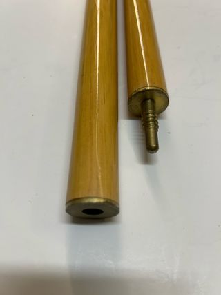 Taco de billar John Parrott firmado con bolsa