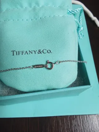 Collar Tiffany & Co. Hojas y Circonitas