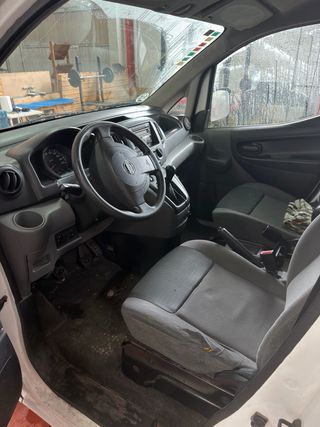 Nissan NV200 2010