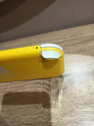 Nintendo Switch Lite Amarillo