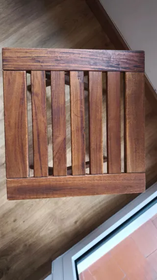 Tauleta / mesa auxiliar