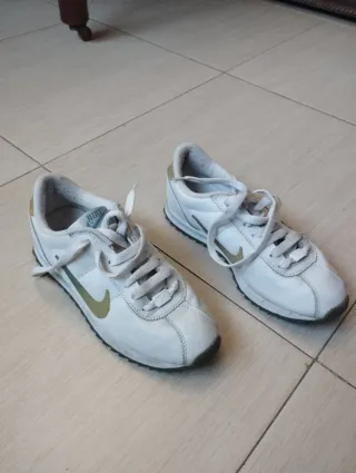 Zapatillas Beige y Multicolor