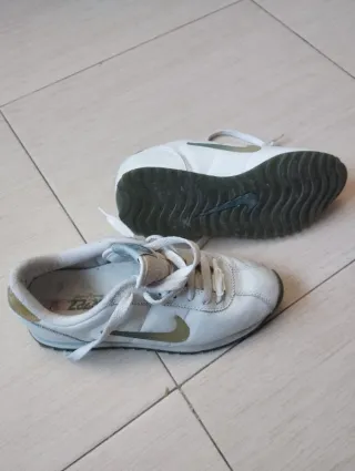 Zapatillas Beige y Multicolor