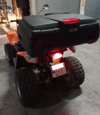 Quad Daelim ET 250 ATV 2006 3.958 Km. Maleta Shad