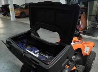 Quad Daelim ET 250 ATV 2006 3.958 Km. Maleta Shad