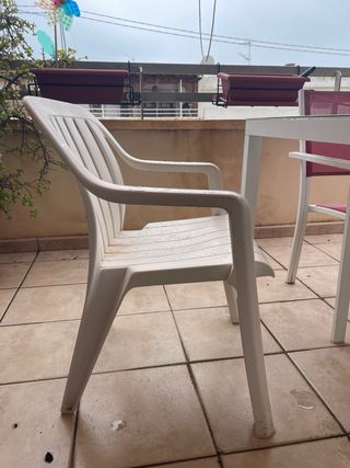 Conjunto 2 sillas terraza jardín plástico.