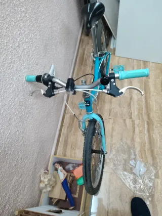 Bicicleta infantil B'TWIN azul