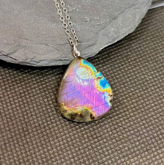 Labradorita Morada multicolor colgante