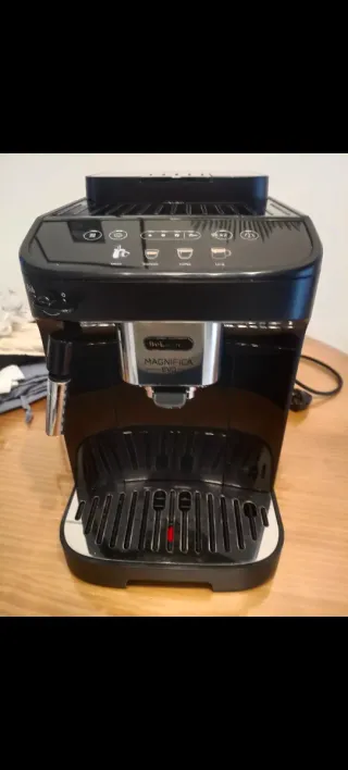 Cafetera DeLonghi Magnifica Evo