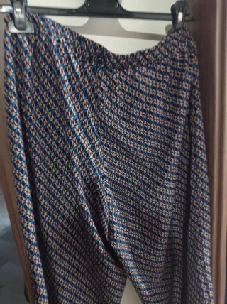 Pantaloni donna a gamba larga fantasia geometrica