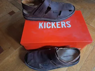 Sandalias Kickers de cuero