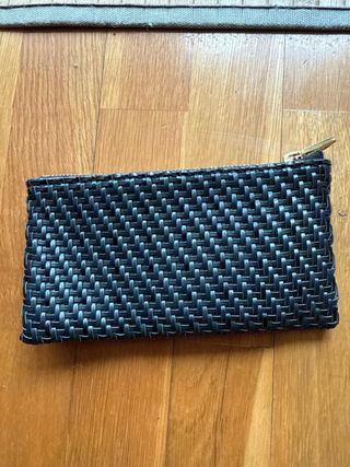 Cartera Bimba y Lola negra tejida