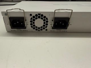 Router MikroTik Cloud Core CCR1016-12G