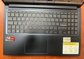 ASUS Vivobook 15.6" Ryzen 7 16GB  512GB Windows 11