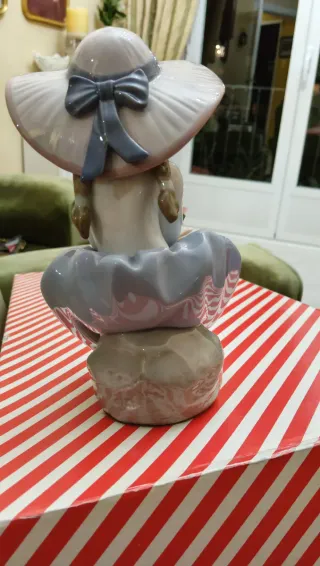 Figura Lladró Que bonita es la primavera