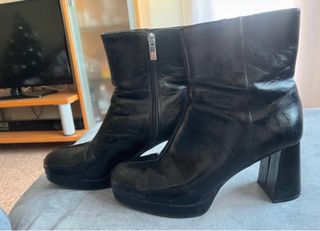 Botines negros de tacón