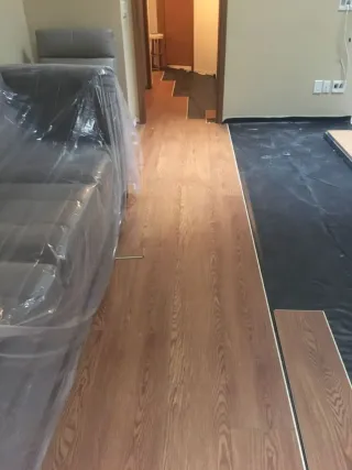 Instalación Suelo Laminado y Vinílico