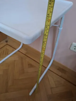 Mesa auxiliar plegable