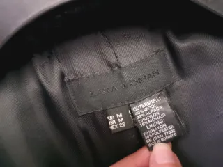 Abrigo largo Zara negro botones multiposición