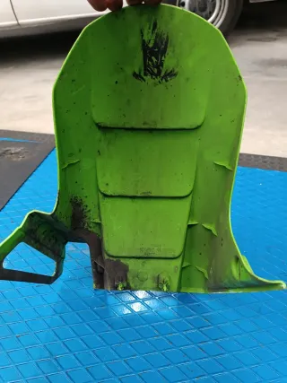 Guarda lamas traseiro Kawasaki ZX6R 2003