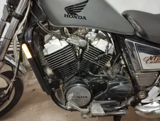 Moto custom Honda VT 500