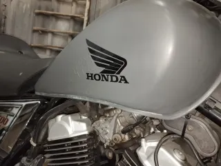 Moto custom Honda VT 500