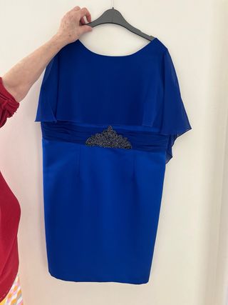 Vestido medio muy elegante